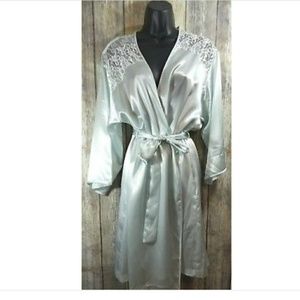 Oscar Dela Renta satin and lace robe mint green m